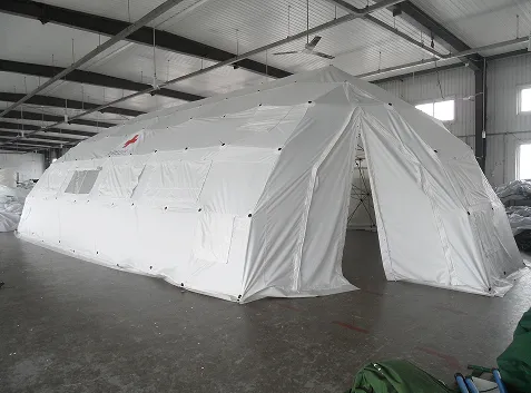 Bel šotor za nujno medicinsko pomoč za 20 oseb